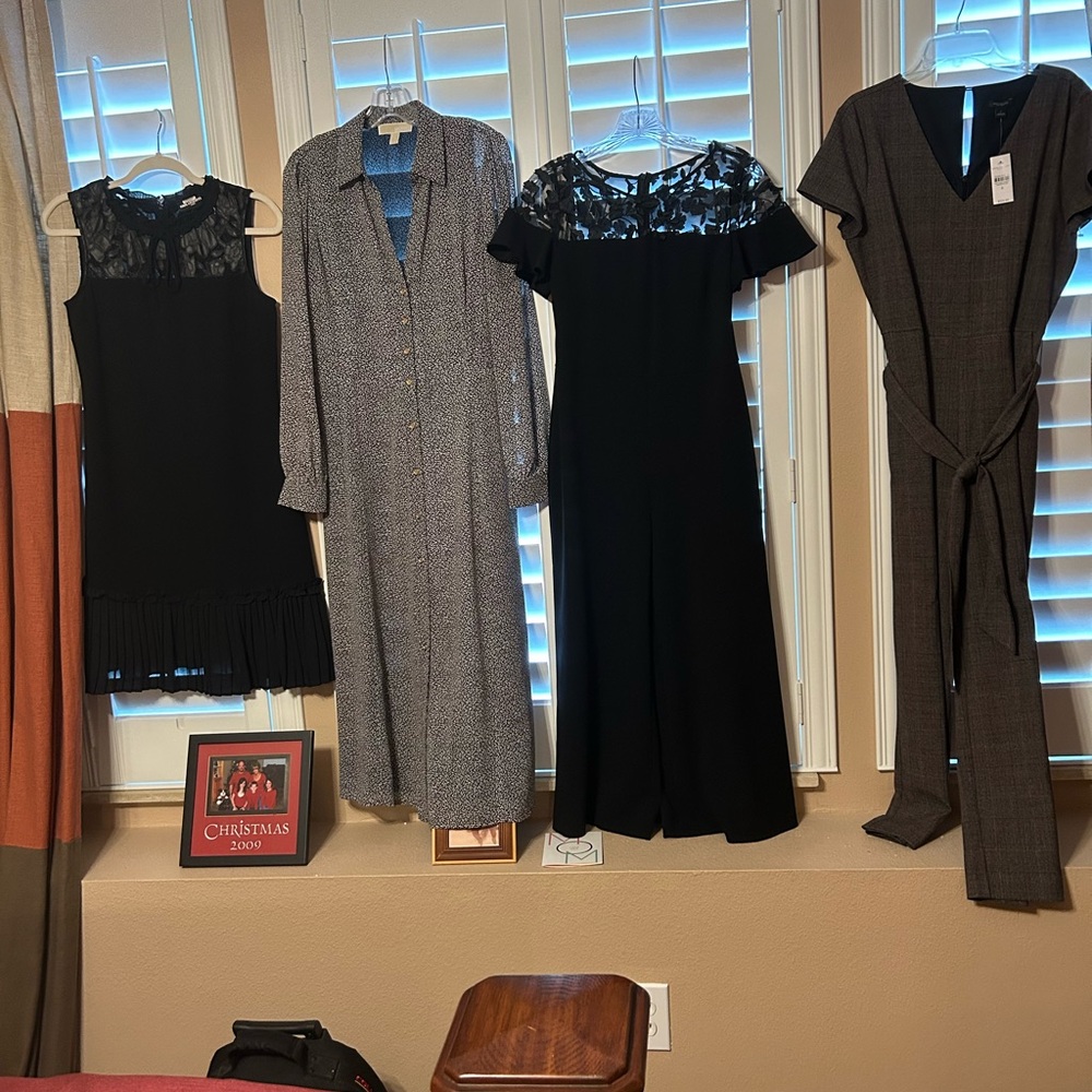 Bundle of 4 dressy pieces